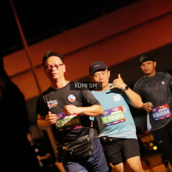 Runner Photo 3681641