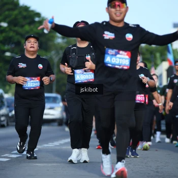 Runner Photo 3681646