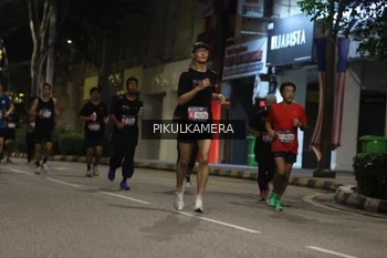 Runner Photo 3681647