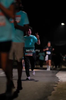 Runner Photo 3681672