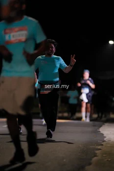 Runner Photo 3681695