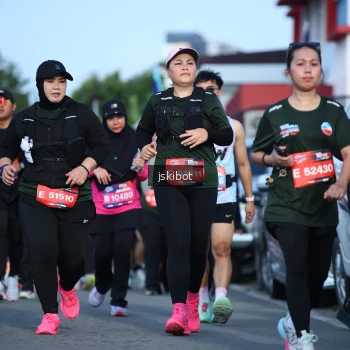 Runner Photo 3681702