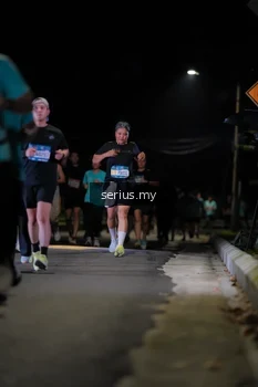 Runner Photo 3681705