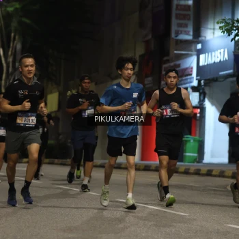 Runner Photo 3681727
