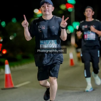 Runner Photo 3681751