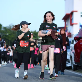 Runner Photo 3681756