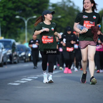 Runner Photo 3681771