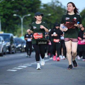Runner Photo 3681776