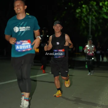 Runner Photo 3681784