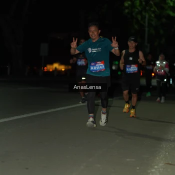 Runner Photo 3681805