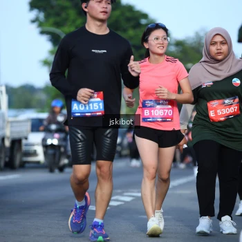 Runner Photo 3681806