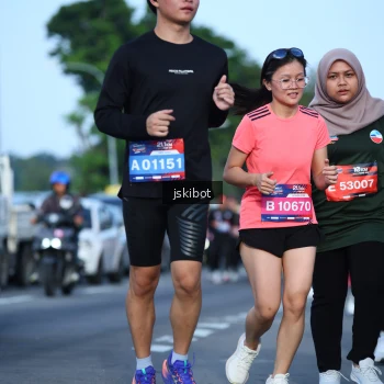 Runner Photo 3681812