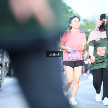Runner Photo 3681813