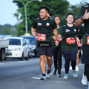 Runner Photo 3681831