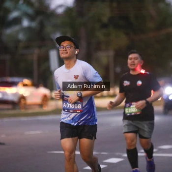 Runner Photo 3681836