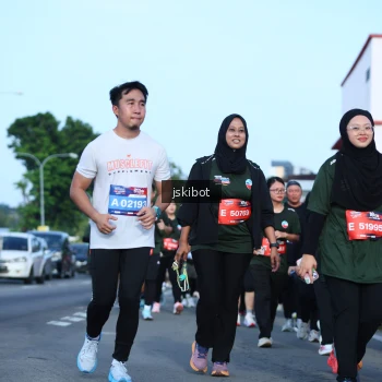 Runner Photo 3681854
