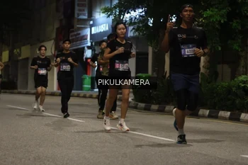 Runner Photo 3681948
