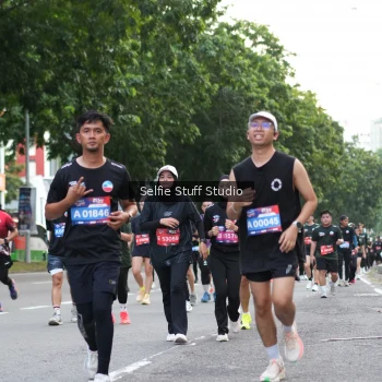 Runner Photo 3681975