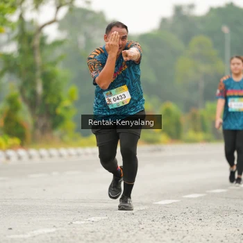 Runner Photo 3682022