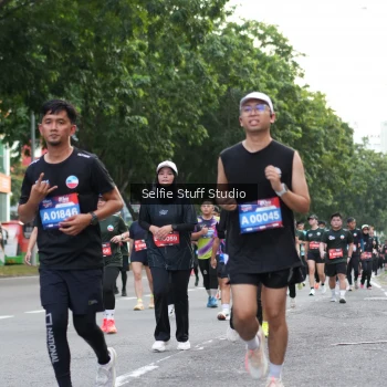 Runner Photo 3682025