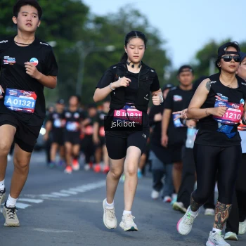 Runner Photo 3682033