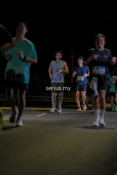 Runner Photo 3682061