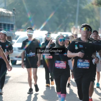 Runner Photo 3682100
