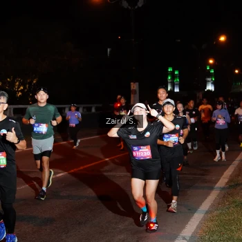 Runner Photo 3682106