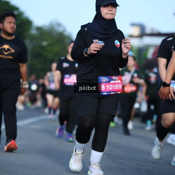 Runner Photo 3682107