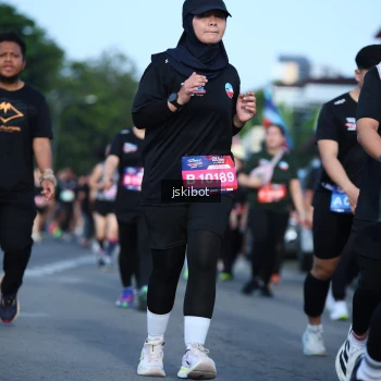 Runner Photo 3682118