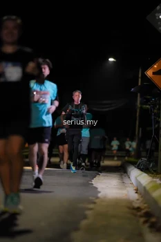 Runner Photo 3682157