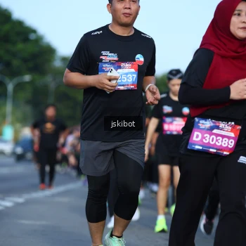 Runner Photo 3682185