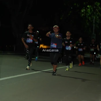 Runner Photo 3682193