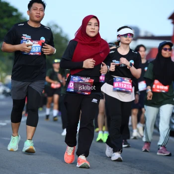Runner Photo 3682195
