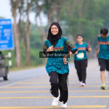 Runner Photo 3682198