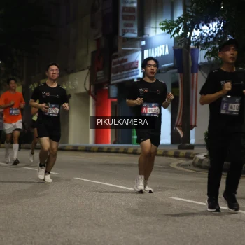 Runner Photo 3682242