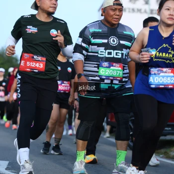 Runner Photo 3682256