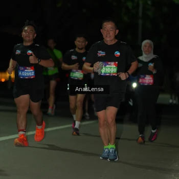 Runner Photo 3682306