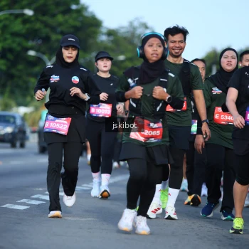 Runner Photo 3682325