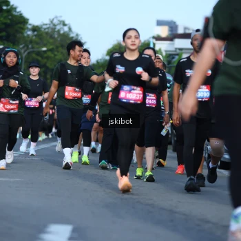 Runner Photo 3682337