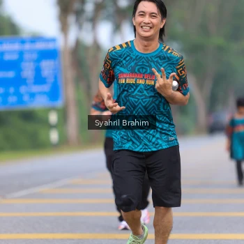 Runner Photo 3682392