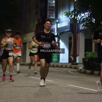 Runner Photo 3682400