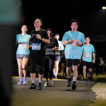 Runner Photo 3682403