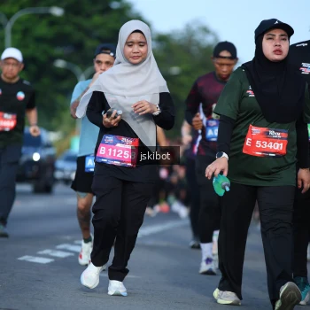 Runner Photo 3682409