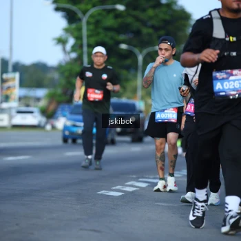 Runner Photo 3682431
