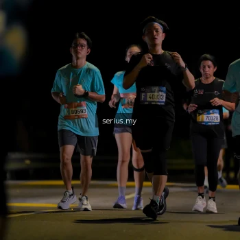 Runner Photo 3682442
