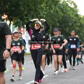 Runner Photo 3682445