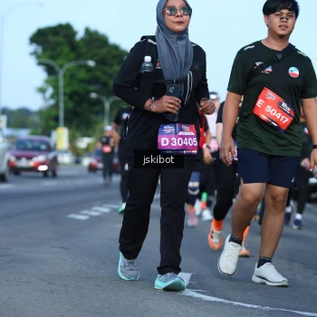 Runner Photo 3682480