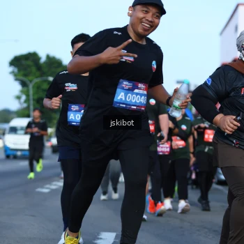 Runner Photo 3682585