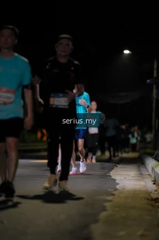 Runner Photo 3682594